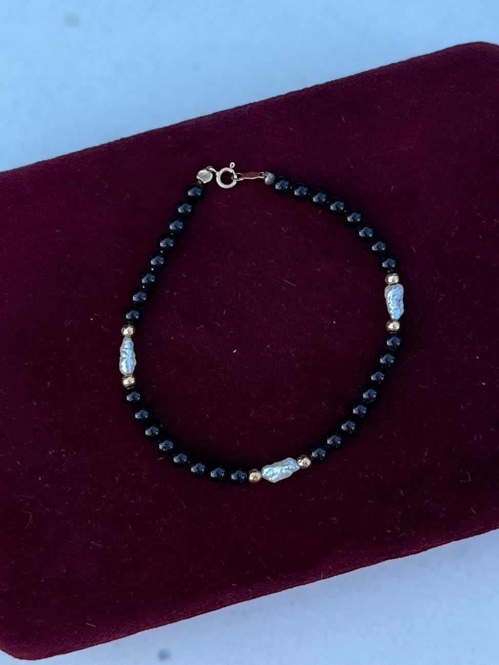 Vintage Dainty 14k Yellow Gold Genuine Black Onyx & Freshwater Pearl 4mm Beaded Bracelet 7”