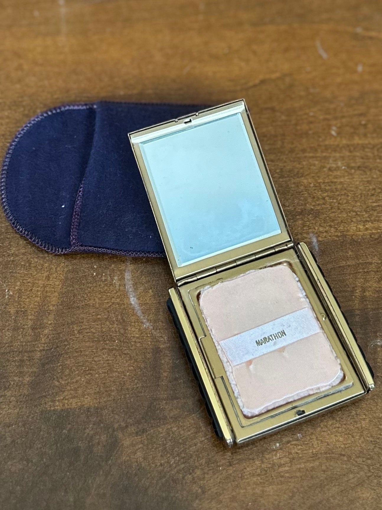 Vintage 1940s Marathon Klix Gold Tone Diamond Design Powder Mirror Compact w/ Pouch