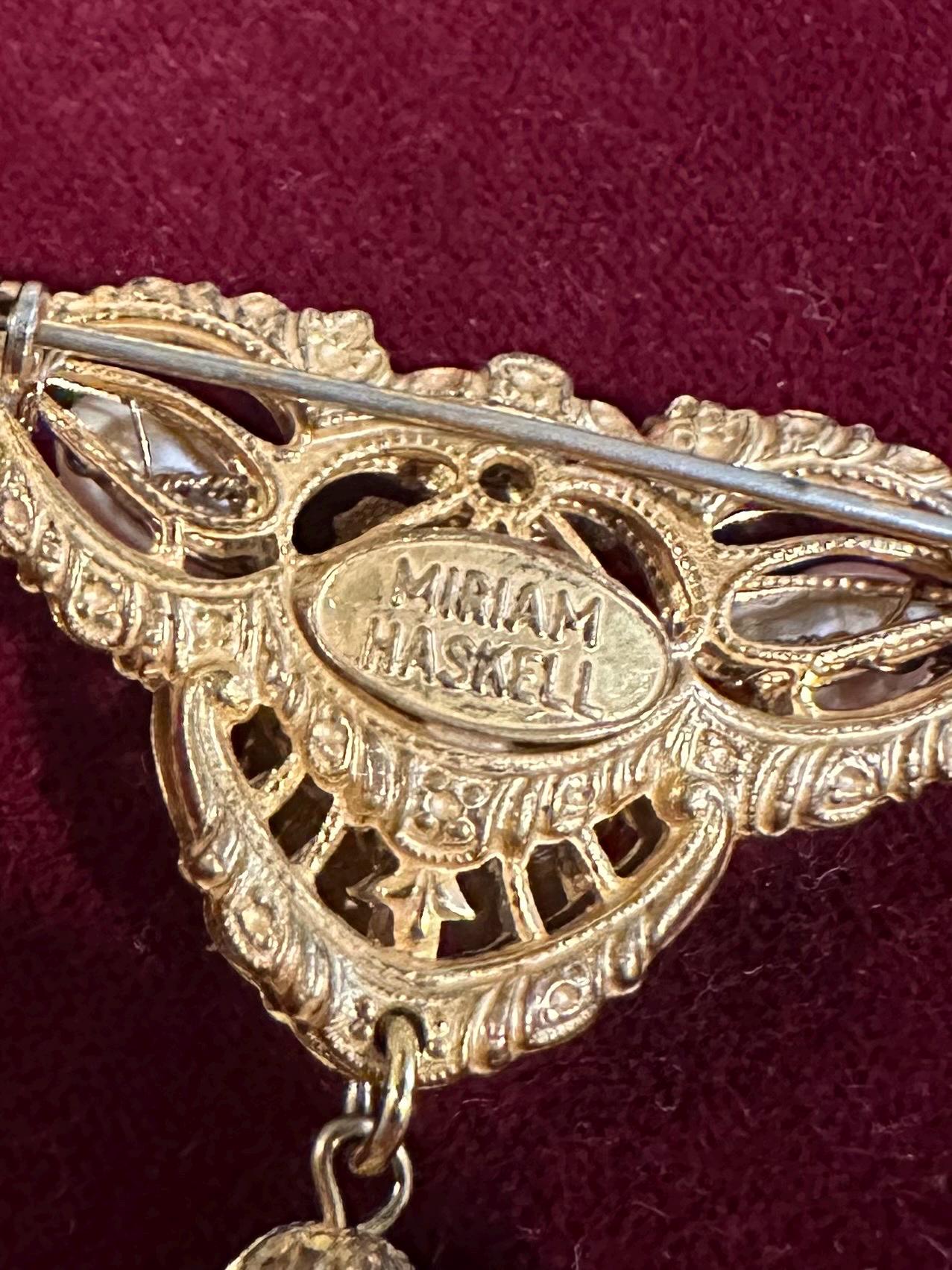 Vintage Signed MIRIAM HASKELL Ornate Gold Tone Faux Baroque Pearl Teardrop Dangle Brooch