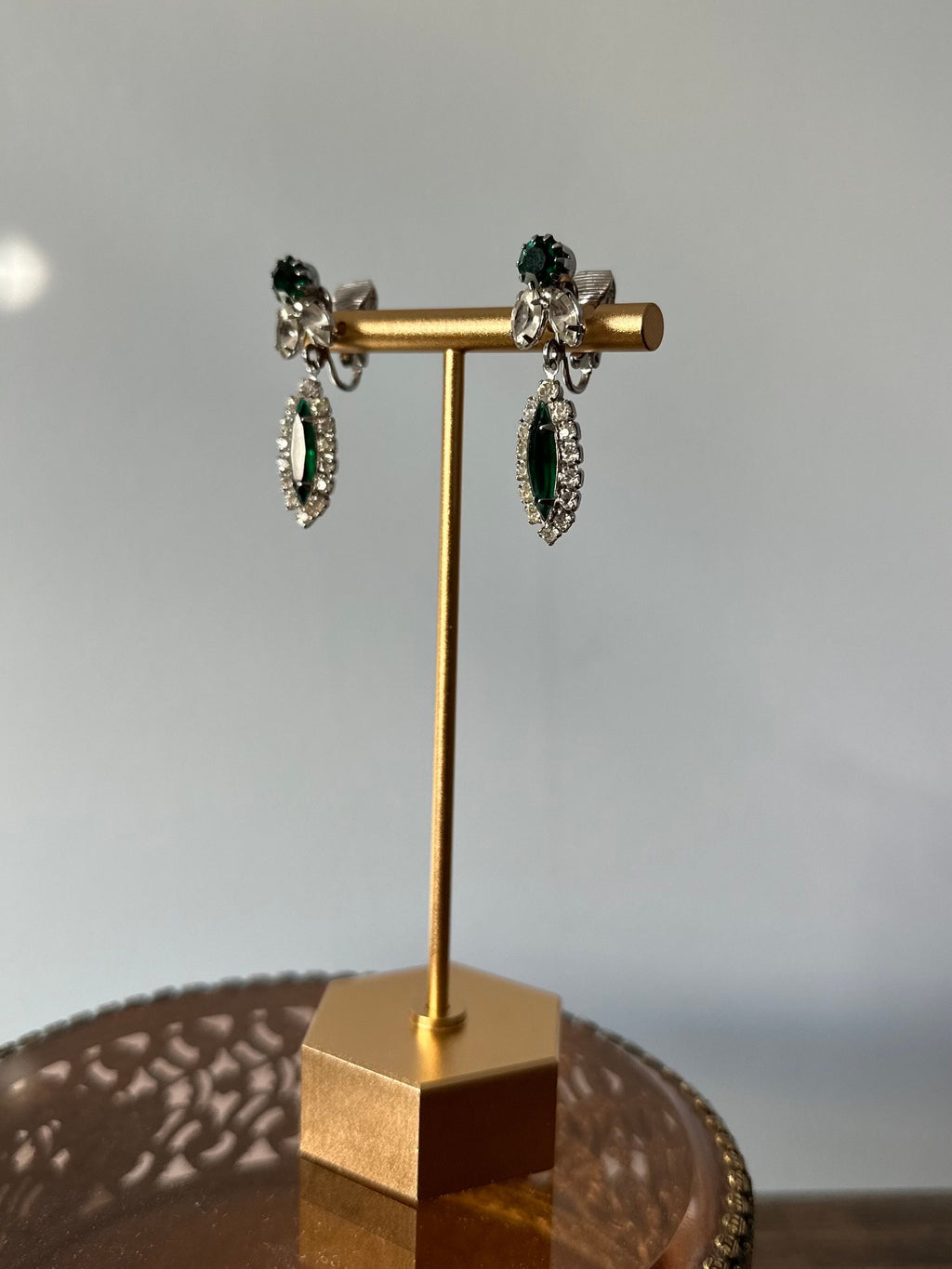 Stunning Vintage Midcentury Emerald Green Marquise & Clear Crystal Rhinestone Dangling Clip-on Earrings