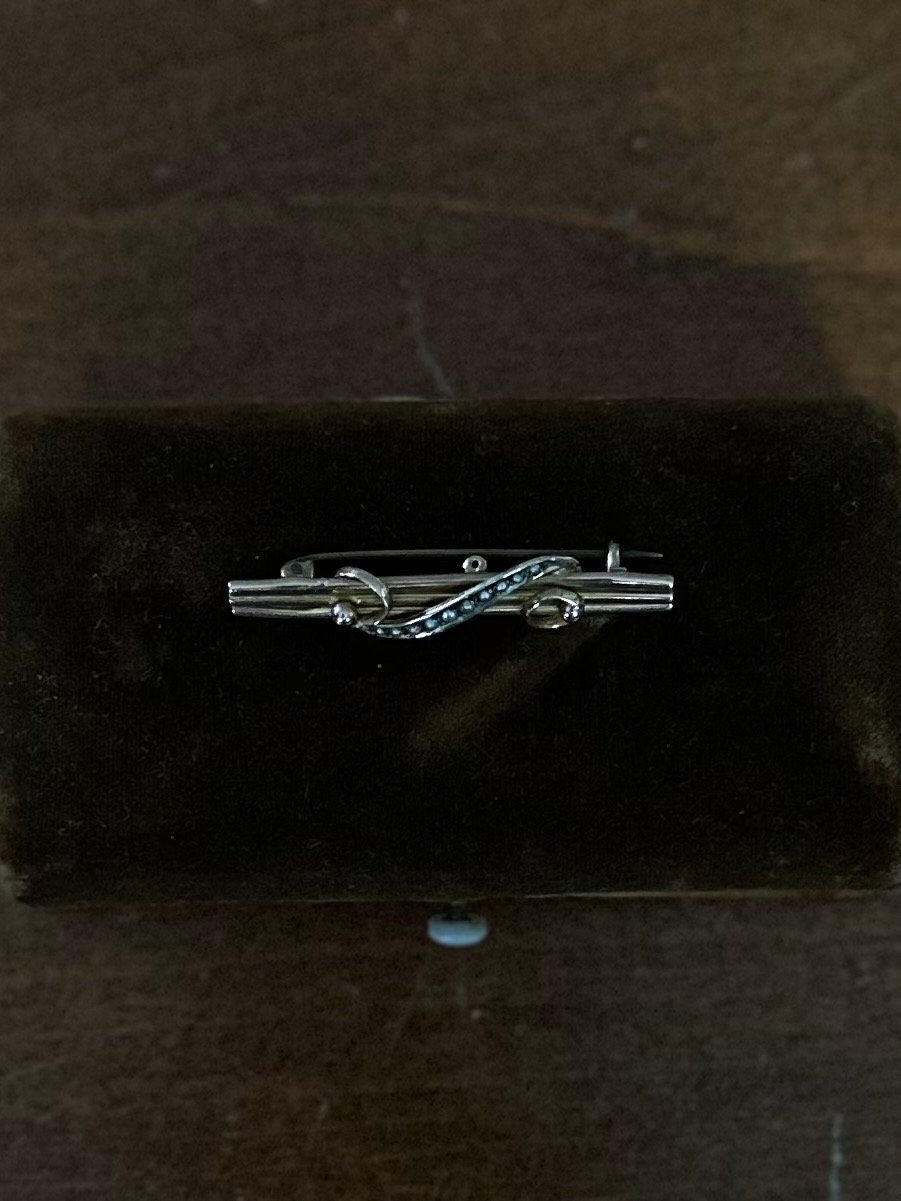 Antique Victorian Edwardian European 9ct Yellow Gold Seed Pearl Bar Pin Brooch C-Clasp