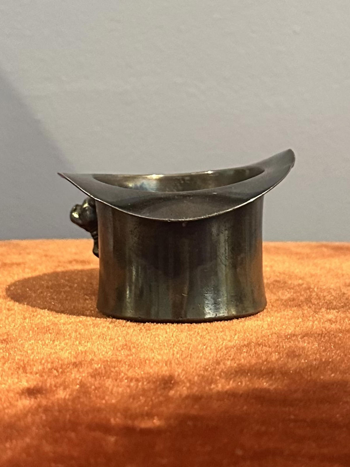 Antique Victorian Pairpoint Mfg Co. Silver Plate Figural Top Hat English Bulldog Toothpick Holder