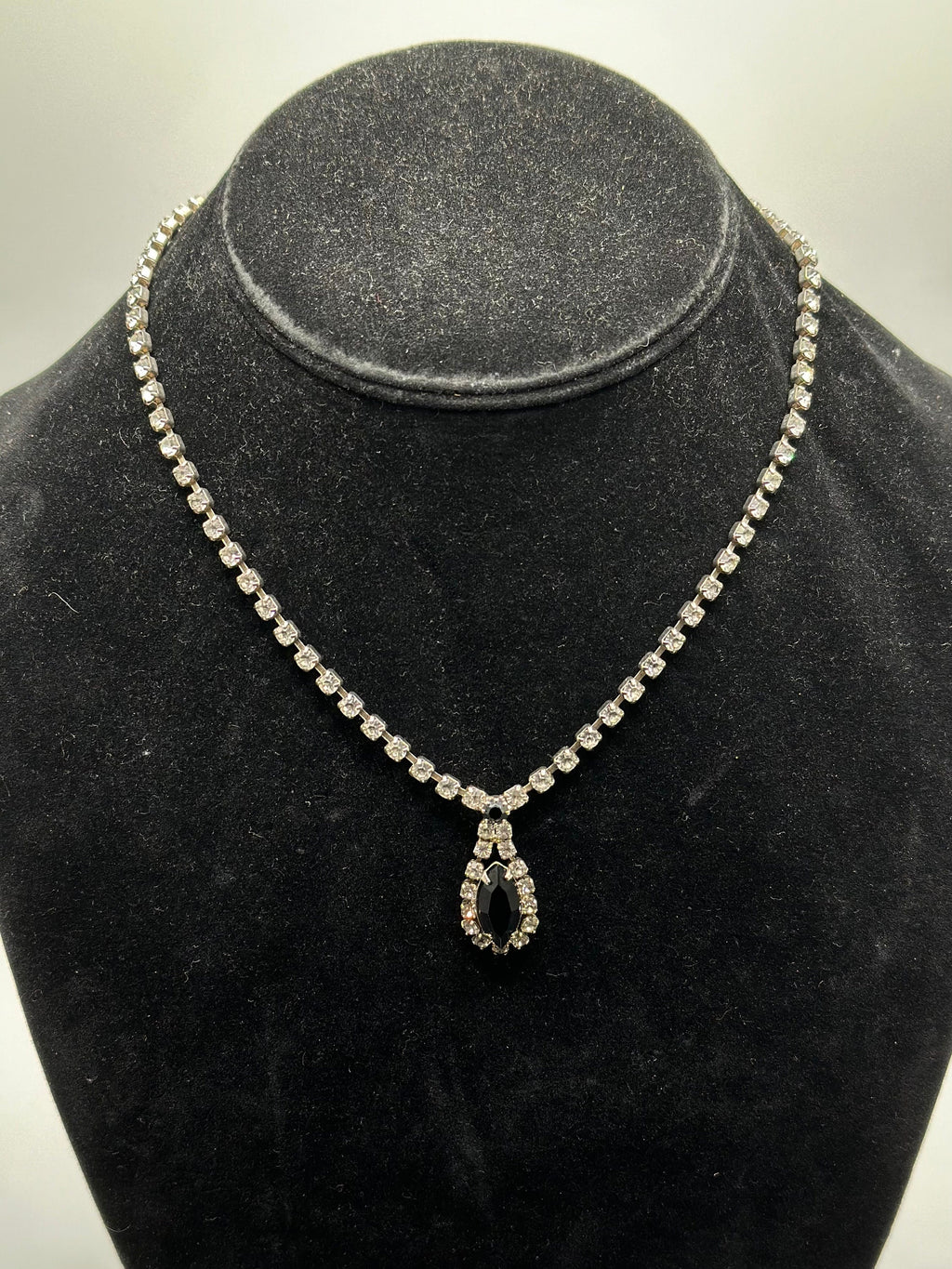 Vintage 1950s Faceted Clear and Black Glass Rhinestone Necklace Marquise Teardrop 18" | Evening Jewelry