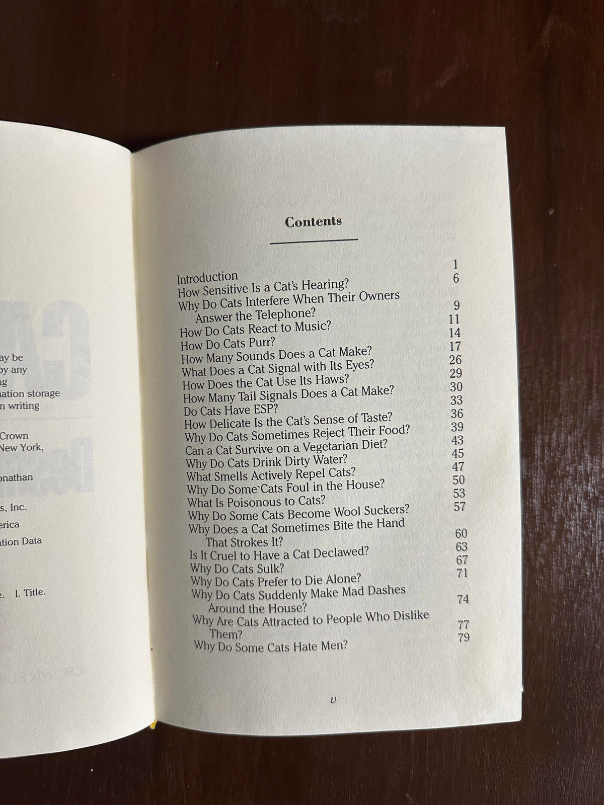 1987 CATLORE by Desmond Morris Hardcover Book with Dust Jacket | First American Edition