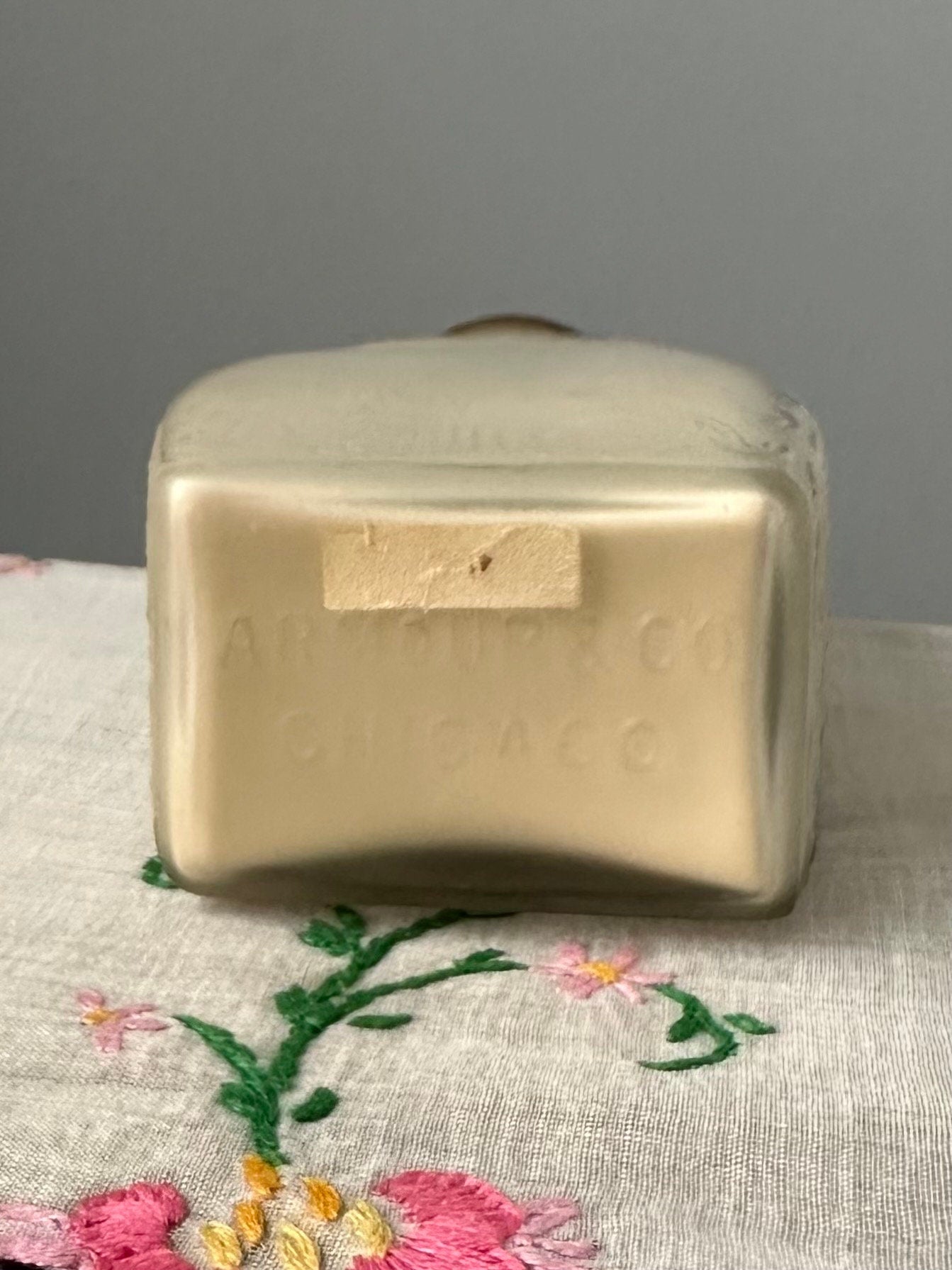 Antique 1910s Luxor Bouquet Armour and Company Chicago USA Glass Powder Bottle Vanity RARE