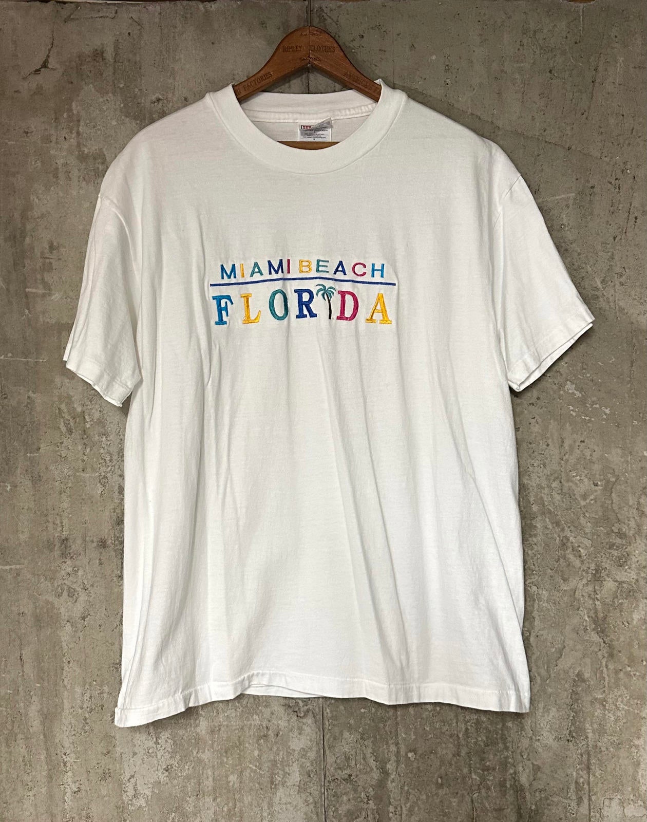 1990s Embroidered Miami Beach Florida Single Stitch Tee