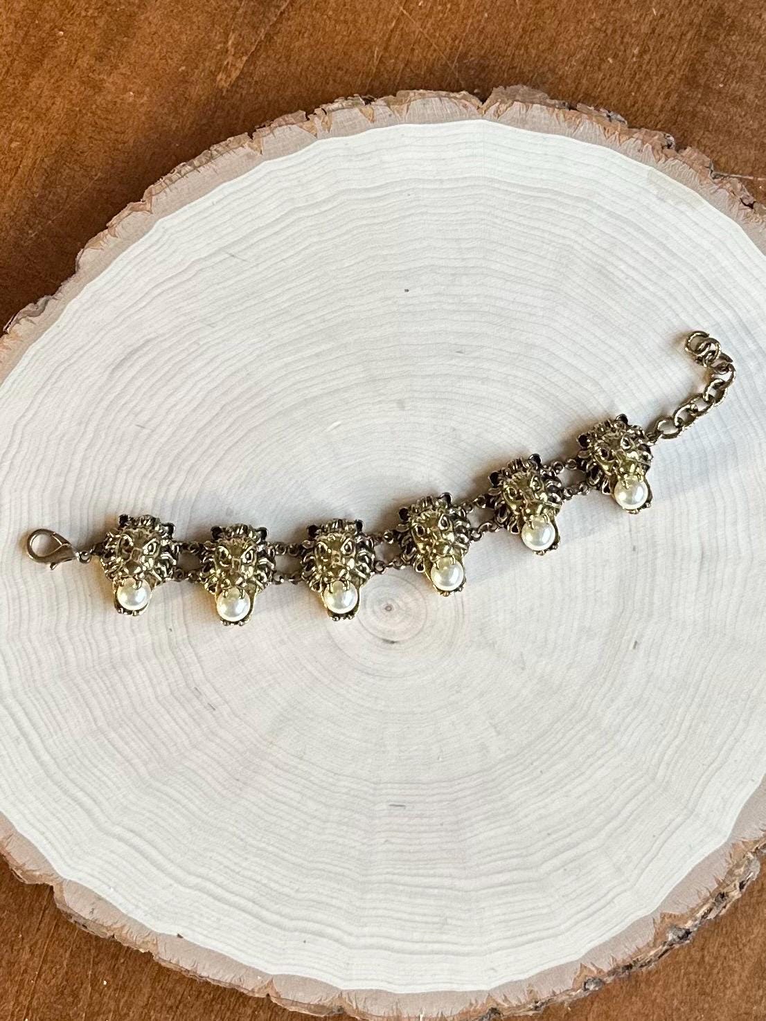 Vintage Gold Tone & Faux Pearl Lion Head Link Adjustable Chunky Statement Bracelet Unsigned 8.5” Rare
