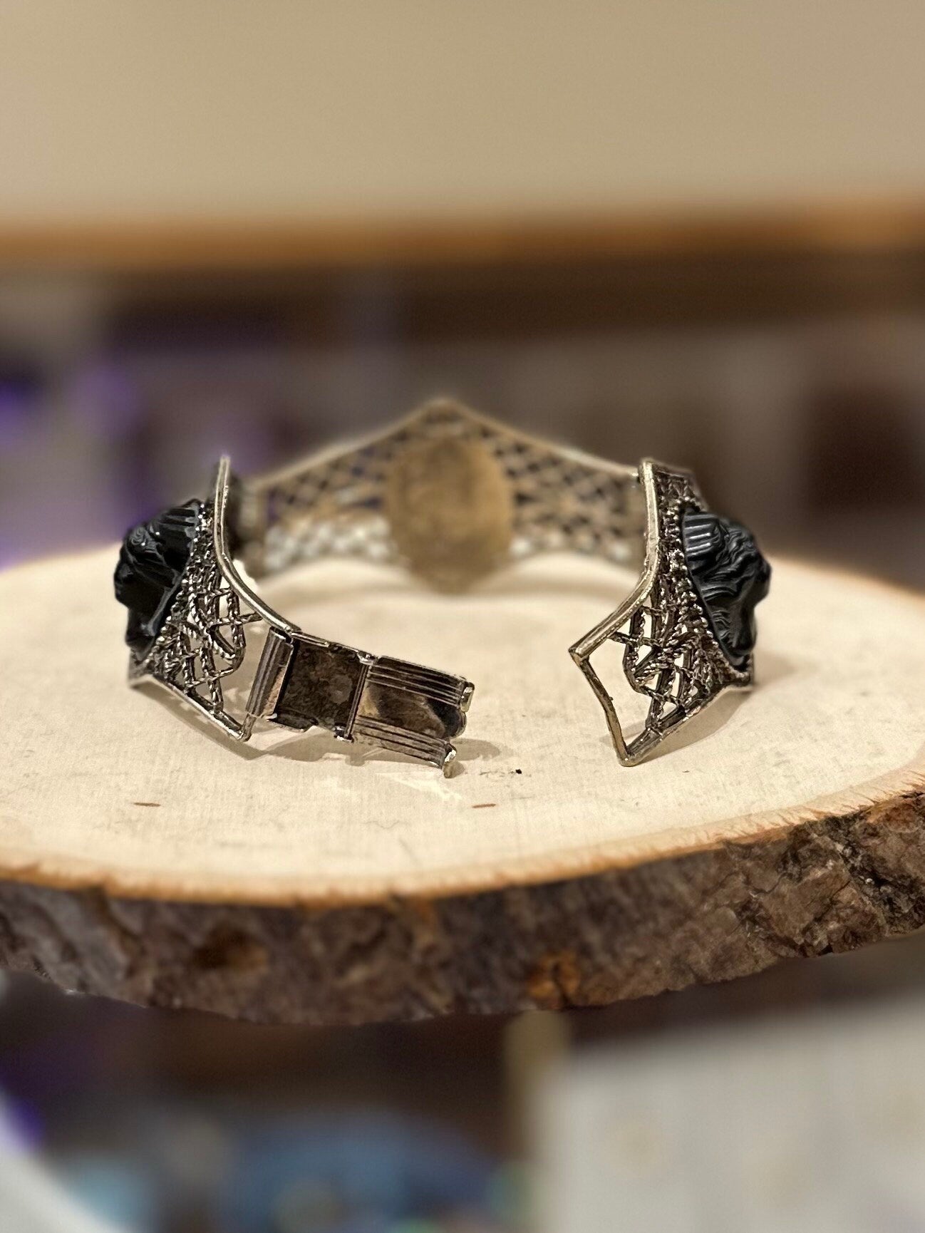 Rare Vintage Midcentury Silver Tone Black Cameo Head Three Panel Link Statement Bracelet