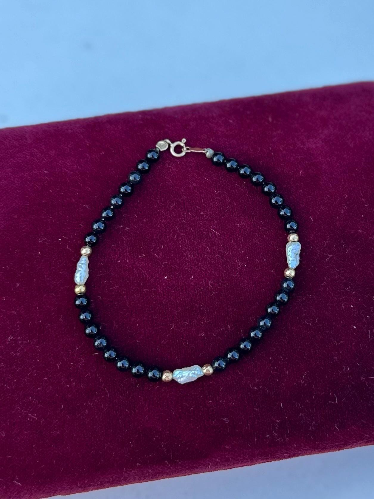 Vintage Dainty 14k Yellow Gold Genuine Black Onyx & Freshwater Pearl 4mm Beaded Bracelet 7”