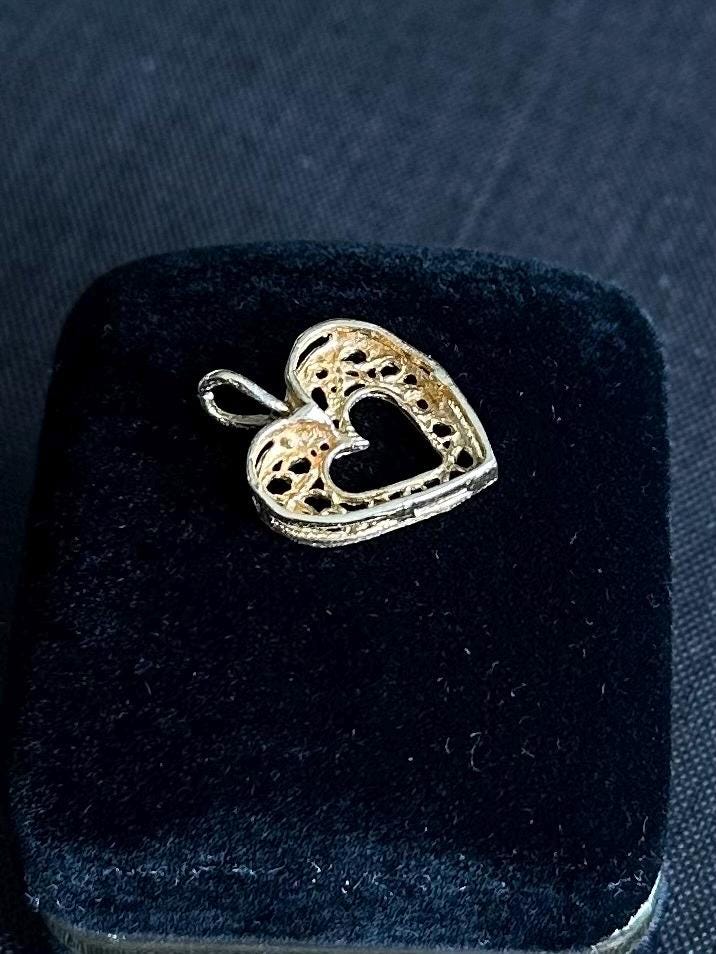 Vintage Solid 14k Yellow Gold Filigree Open Heart Pendant Love Charm