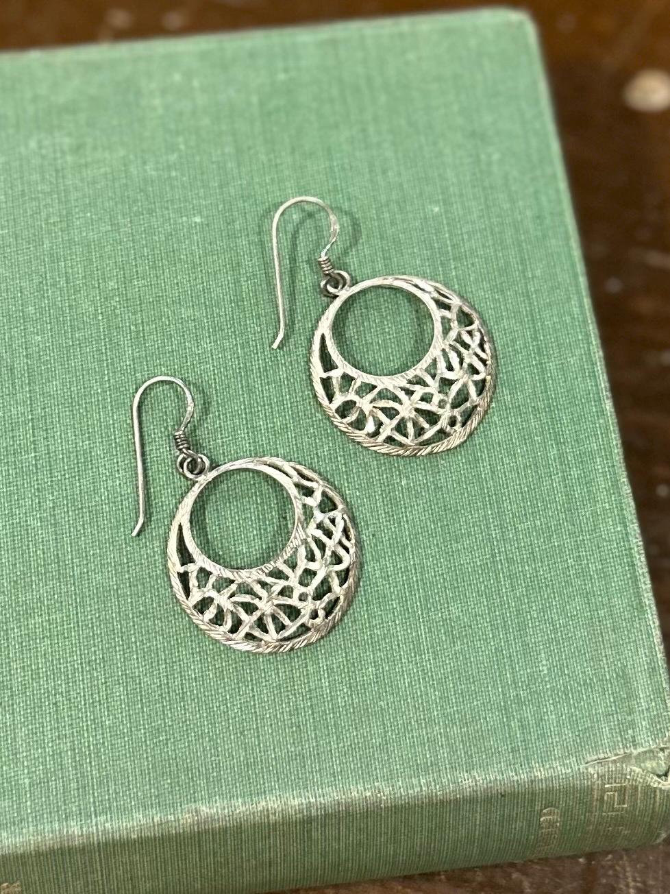 Vintage Sterling Silver 925 Open Circle Ornate Etched Dangle Earrings