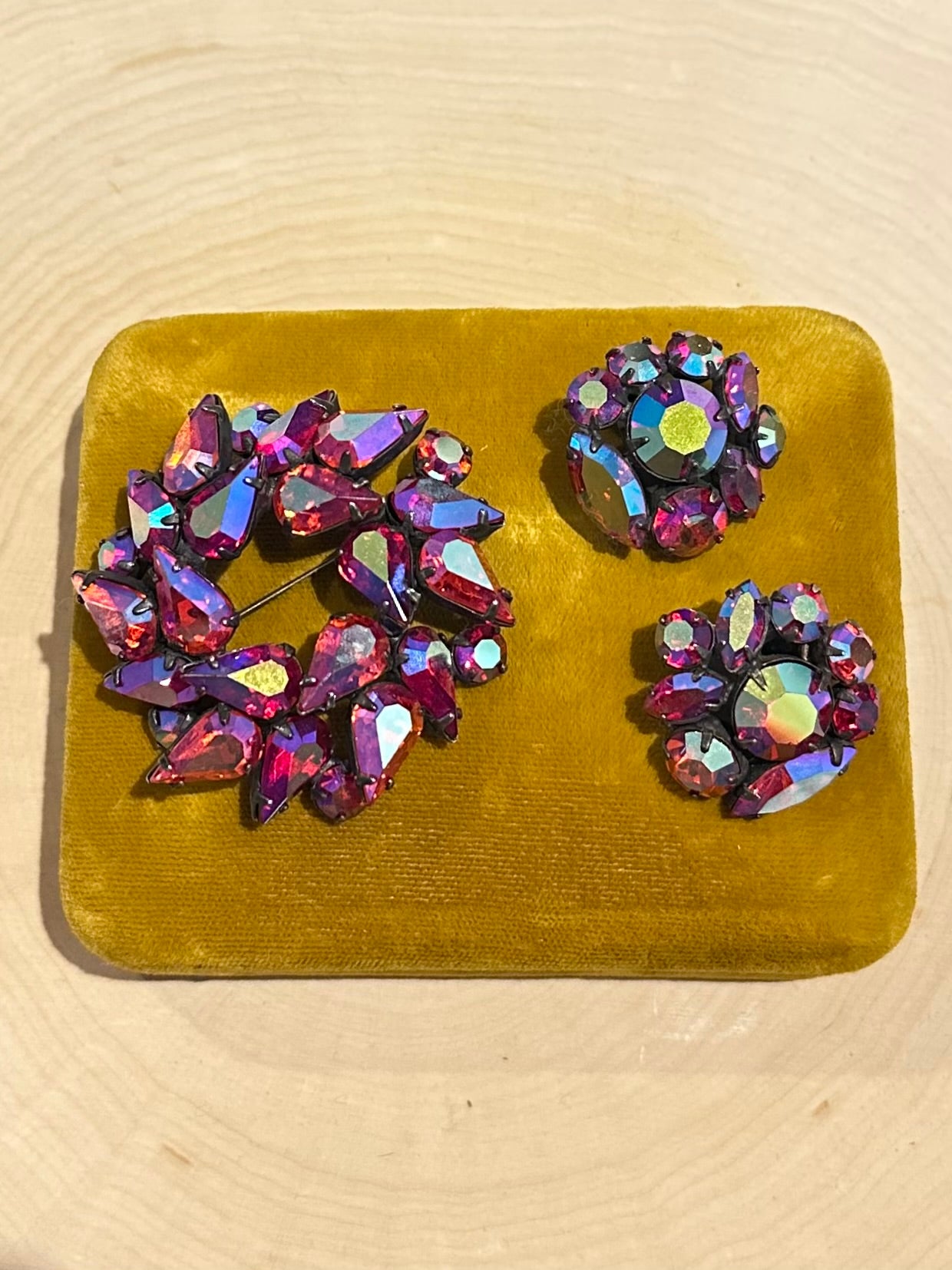 1960s Signed Regency Pink Aurora Borealis Faceted Rhinestone Brooch & Clip-on Earrings Set