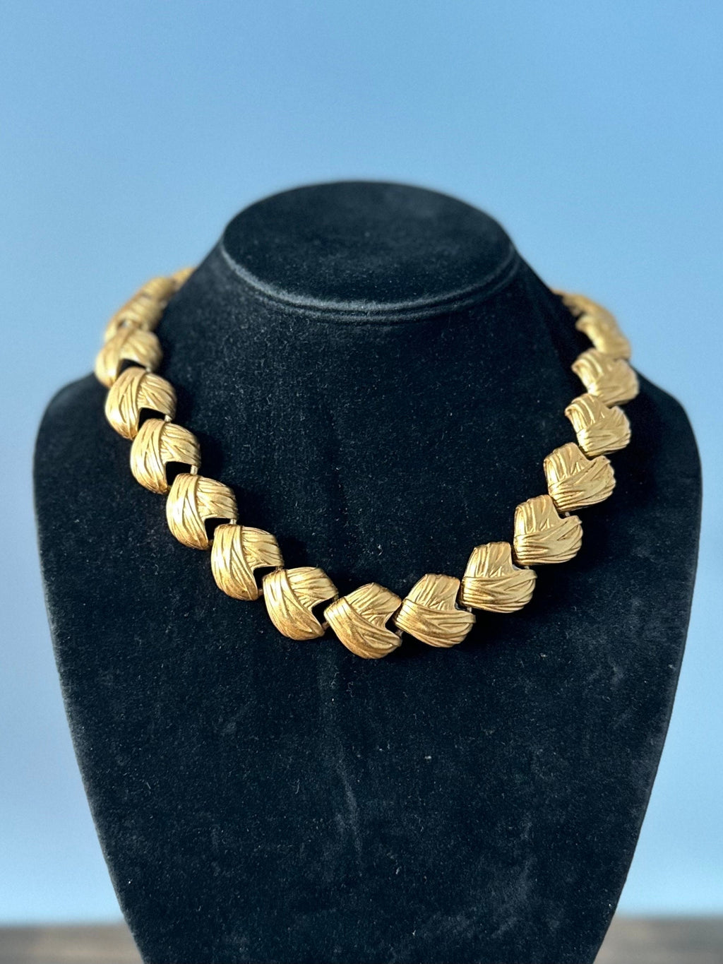 Vintage 1980s 1990s Signed Lion Anne Klein Chunky Matte Finish Gold Tone Necklace Toggle Closure