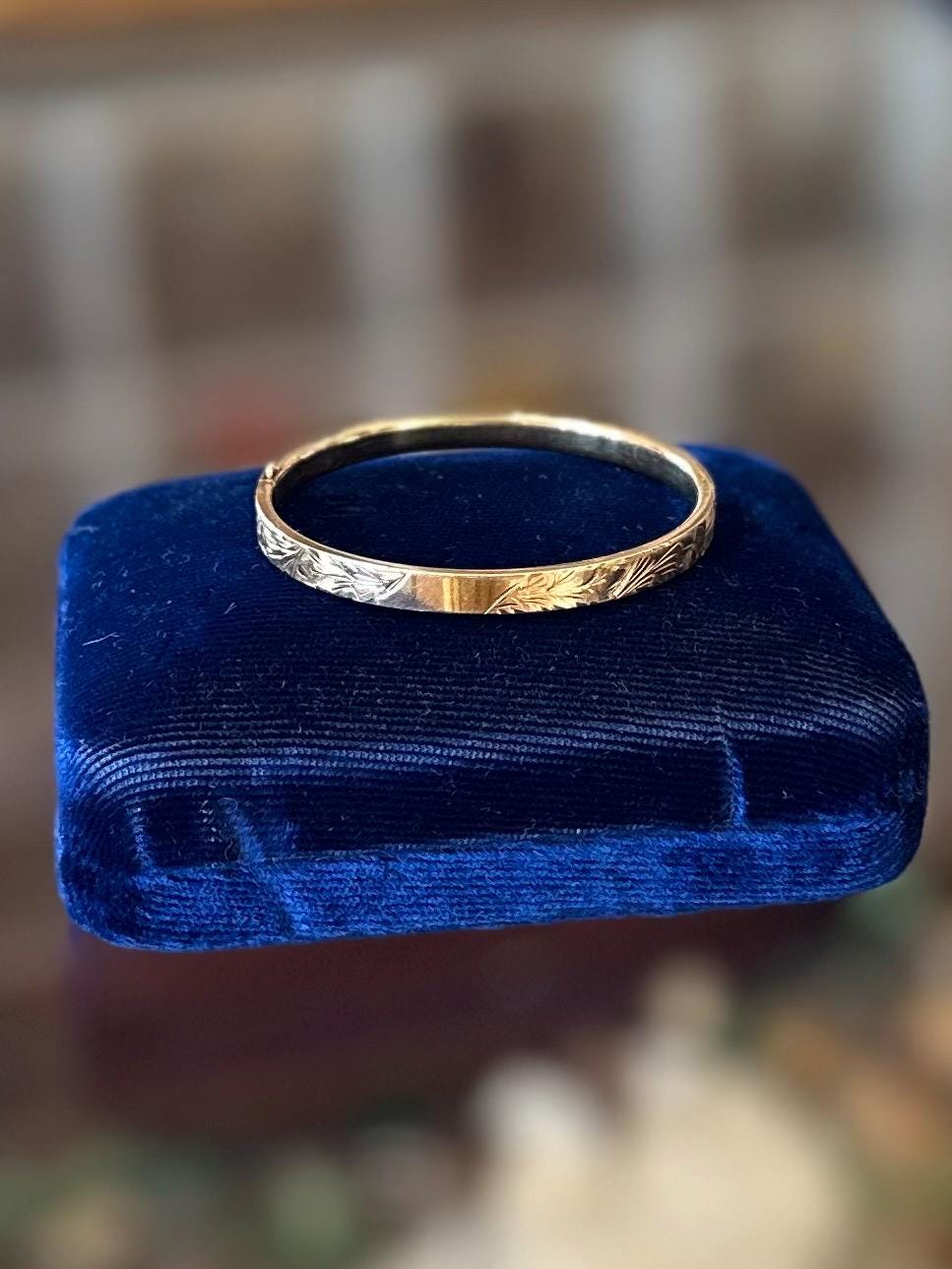 Beautiful Vintage 14k Yellow Gold Hand Engraved Etched Baby Bangle Hinged Bracelet Infant