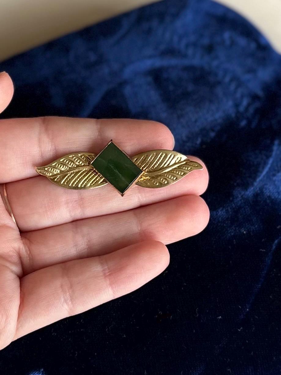 Vintage Midcentury Signed AMCO 1/20 12k GF Gold Filled & Green Stone Leaf Brooch Pin A. Micallef and Company