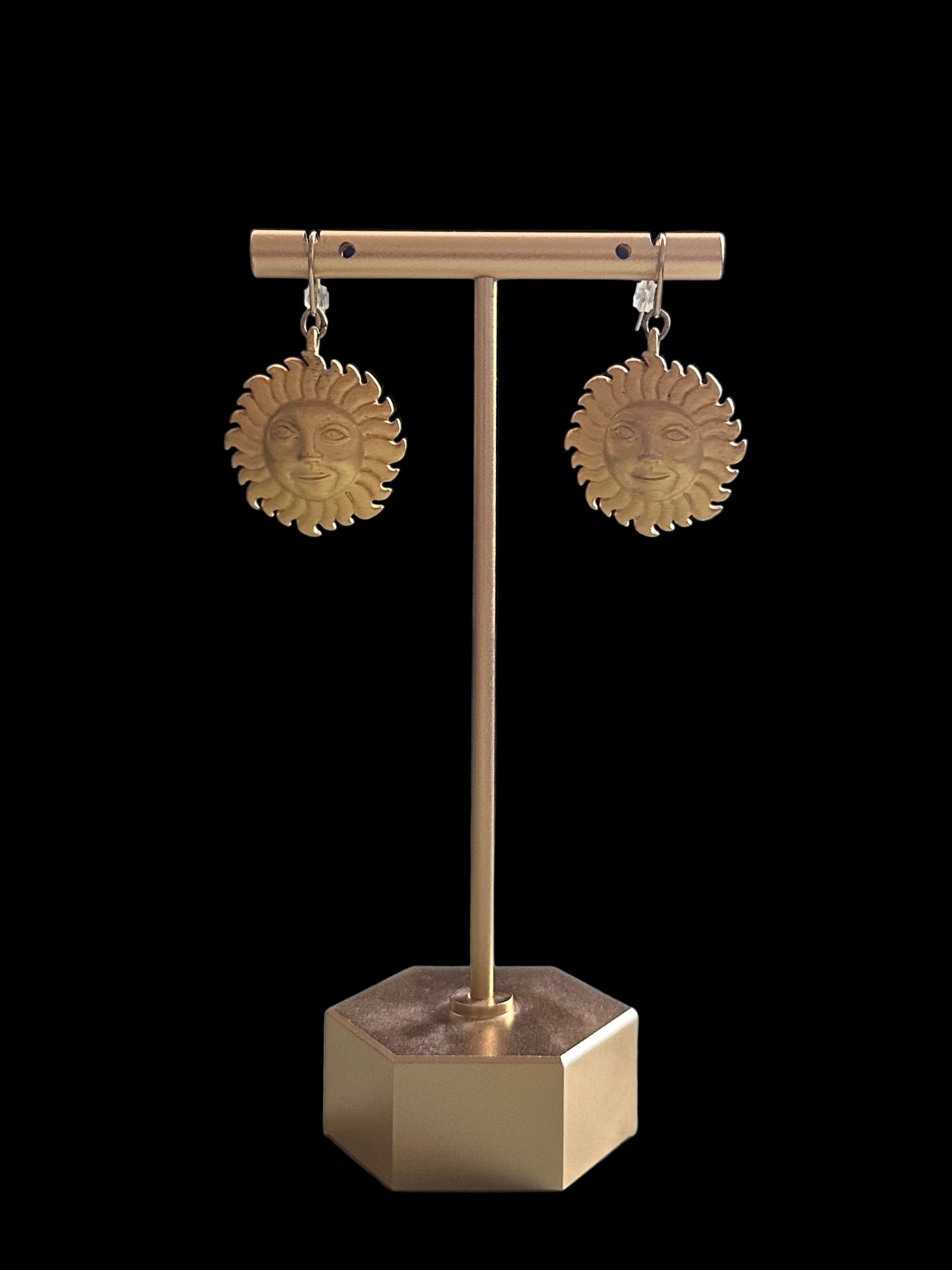 Vintage Signed Napier Matte Gold Tone Celestial Sun Face Dangle Earrings