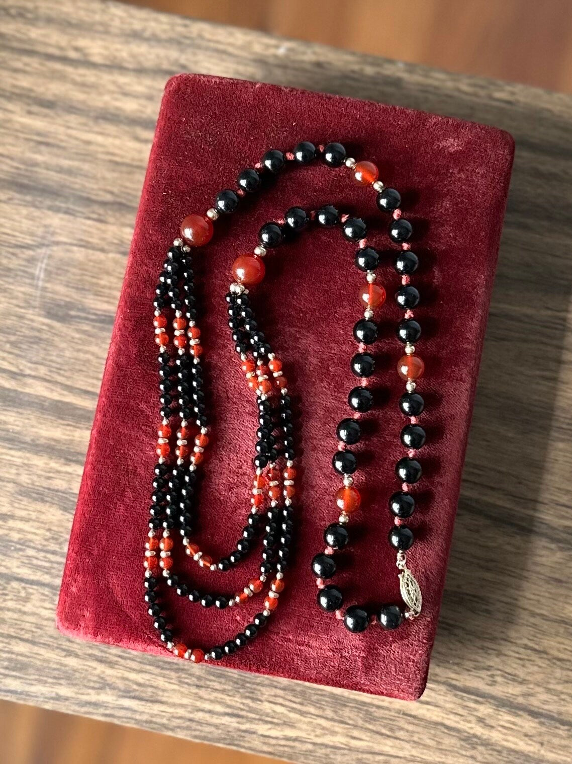 Vintage Genuine Black Onyx & Carnelian Beaded 1/20 14k GF Gold Filled Necklace Fish Hook Clasp