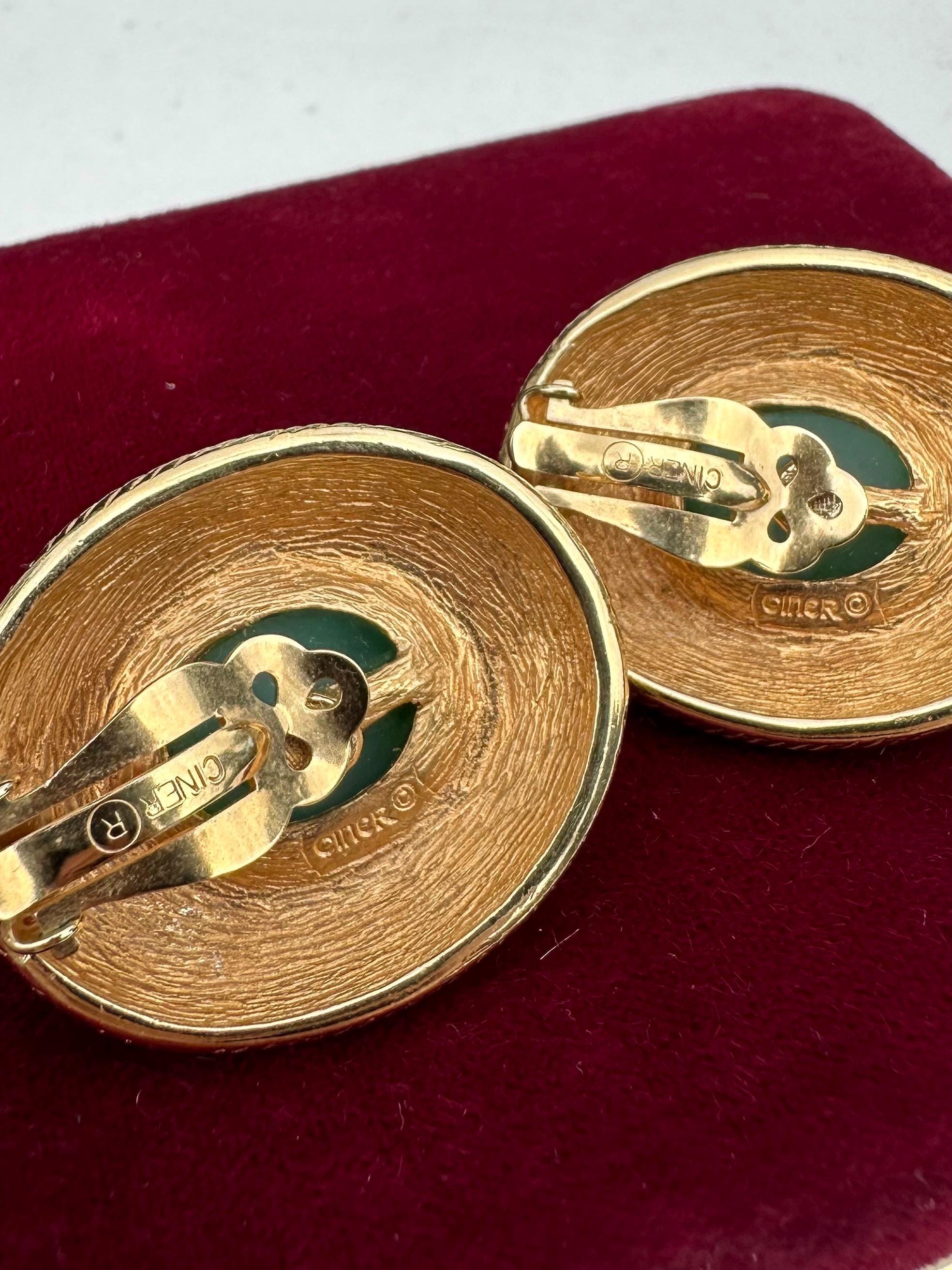 Vintage Signed CINER Gold Tone & Green Peking Glass Cabochon Large Statement Clip-on Earrings