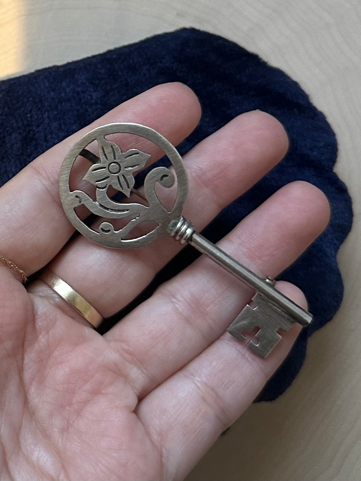 Vintage Signed Taxco TR-70 Sterling Silver Floral Motif Skeleton Key Brooch or Pendant