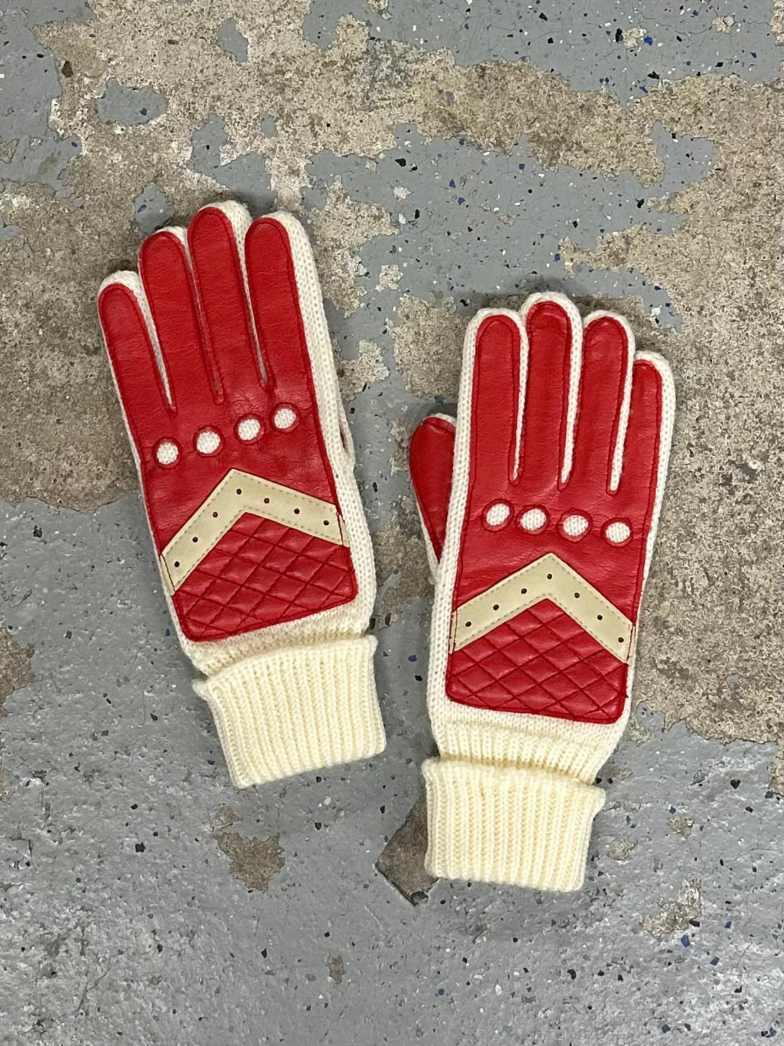 1980s Machine Knitted Acrylic & Faux Leather Gloves