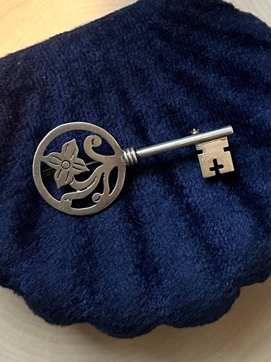 Vintage Signed Taxco TR-70 Sterling Silver Floral Motif Skeleton Key Brooch or Pendant