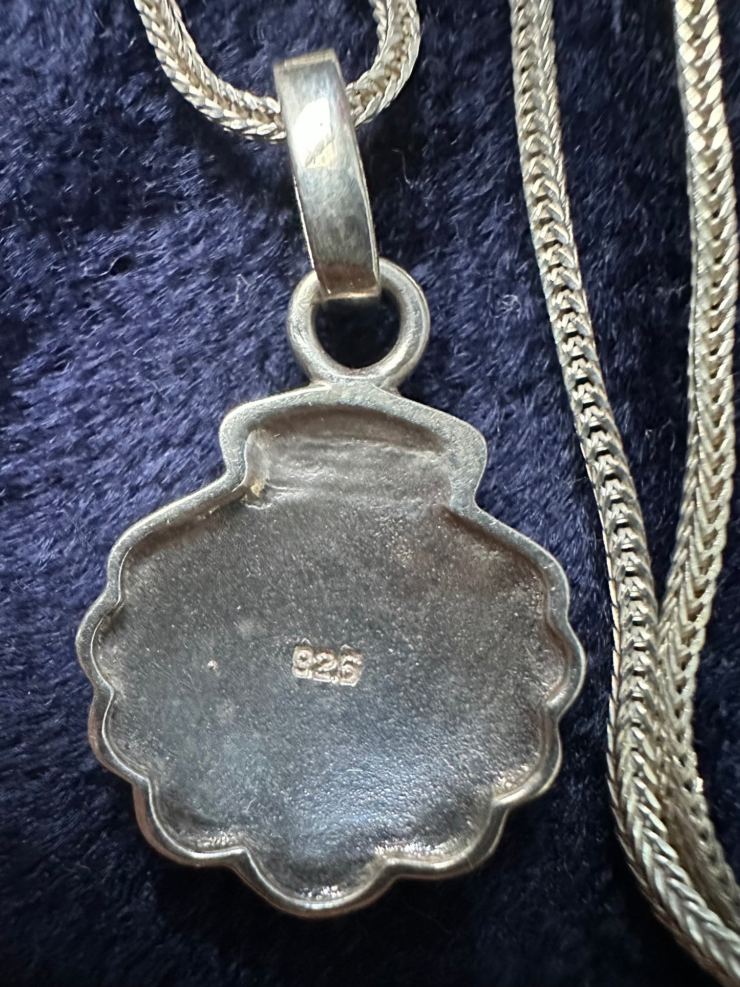 Vintage Sterling Silver Mother of Pearl Clamshell Pendant Necklace