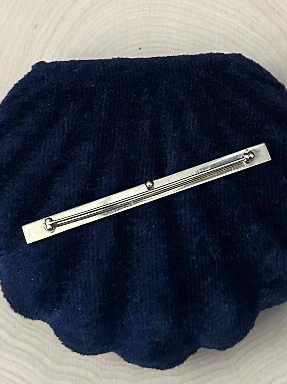 Vintage Signed CASTLECLIFF Gold Tone Minimalist Bar Brooch Rare