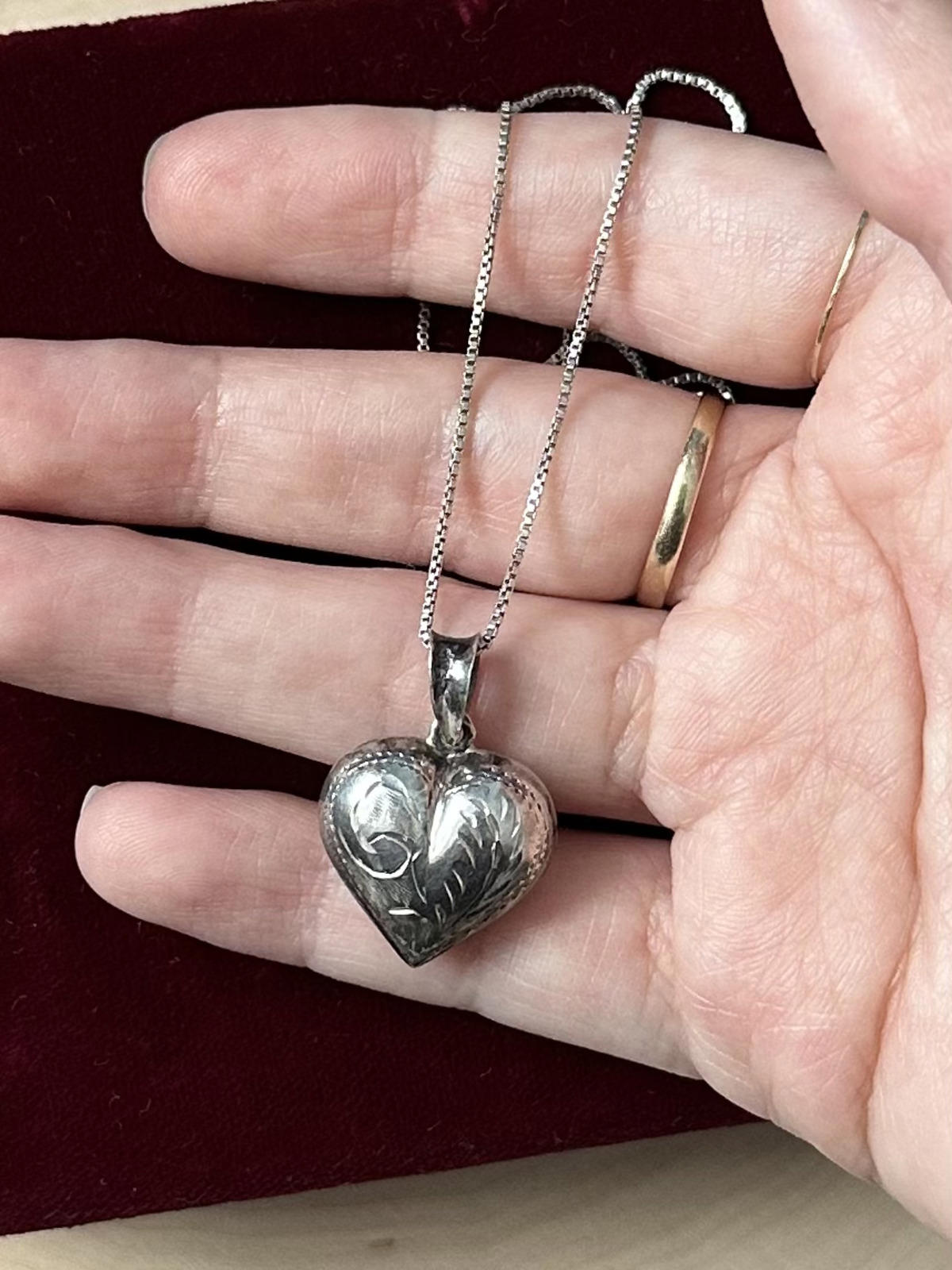 Vintage Sterling Silver Hand Engraved Puffy Heart Pendant Necklace 18"
