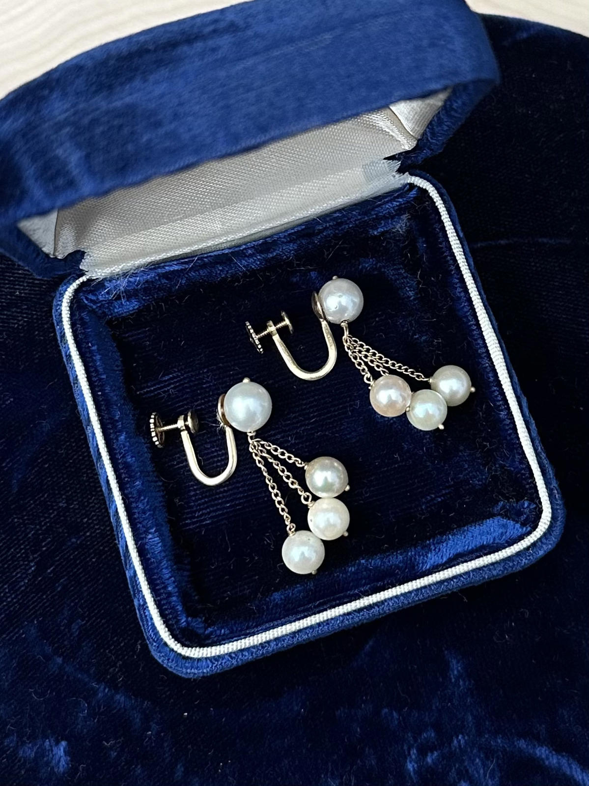 1960s 14K Yellow Gold Genuine Pearl Dangle Screwback Earrings