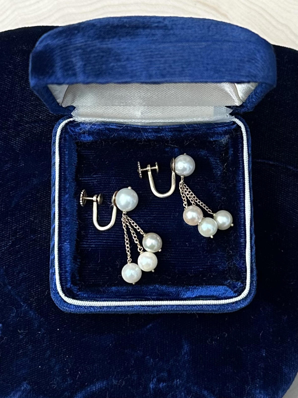 1960s 14K Yellow Gold Genuine Pearl Dangle Screwback Earrings