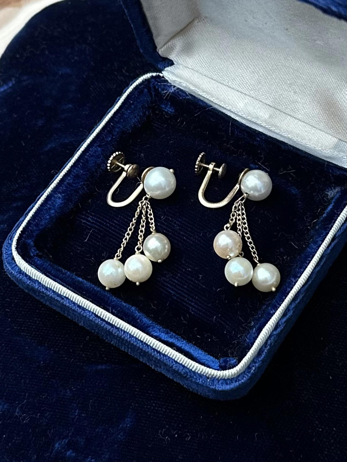 1960s 14K Yellow Gold Genuine Pearl Dangle Screwback Earrings