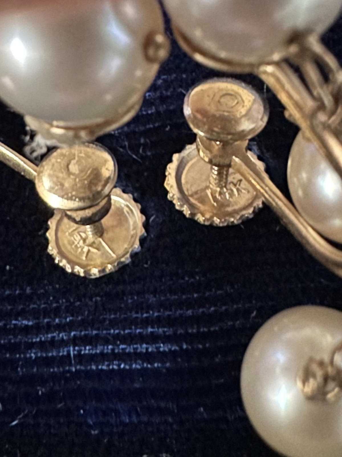 1960s 14K Yellow Gold Genuine Pearl Dangle Screwback Earrings