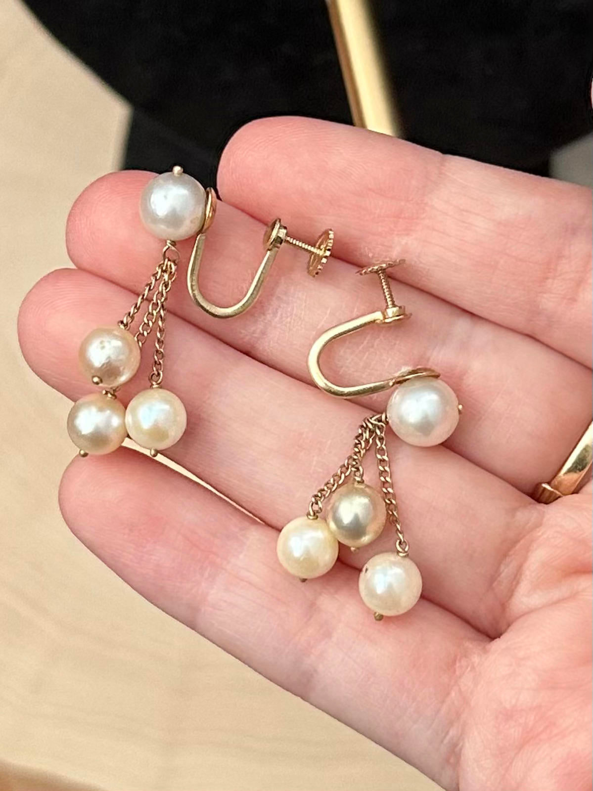 1960s 14K Yellow Gold Genuine Pearl Dangle Screwback Earrings