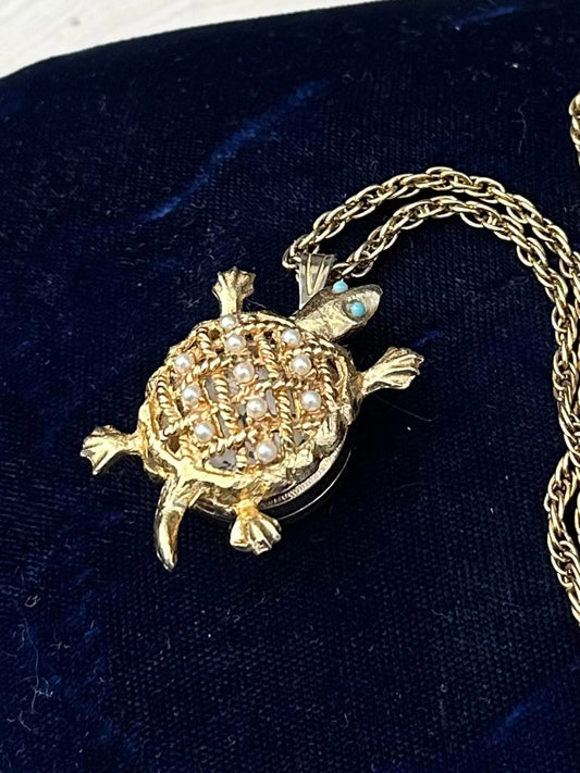 Vintage Gold Tone Faux Pearl & Turquoise Turtle Watch Customtime Pendant Necklace 20"
