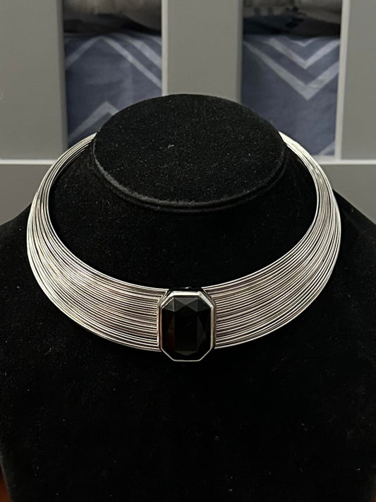 1980s Egyptian Revival Silver Tone Faceted Black Rhinestone Wire Collar Necklace