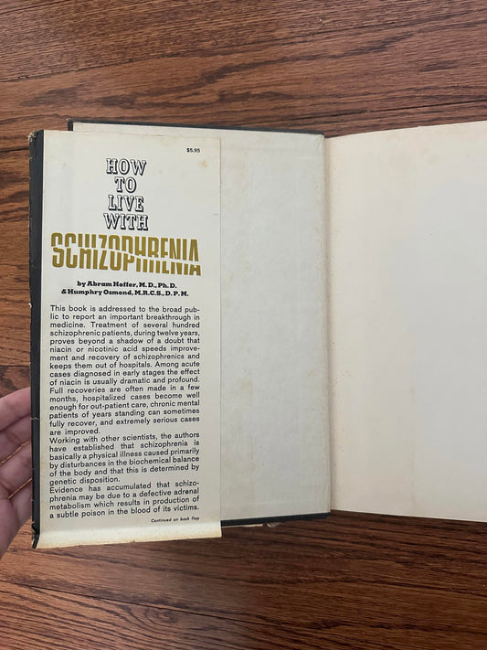 1966 How to Live with Schizophrenia Hardcover Book Abram Hoffer & Humphry Osmond