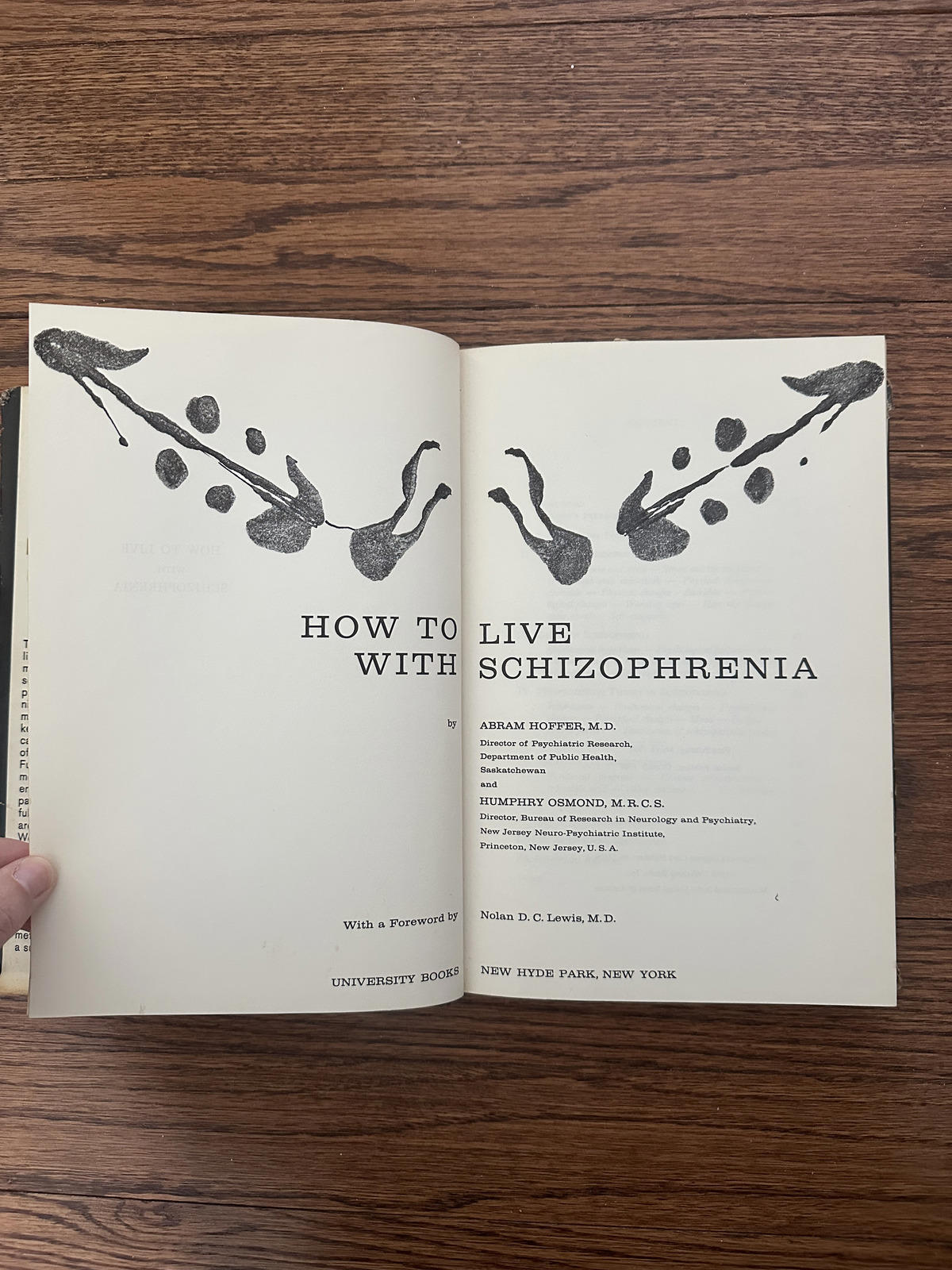 1966 How to Live with Schizophrenia Hardcover Book Abram Hoffer & Humphry Osmond