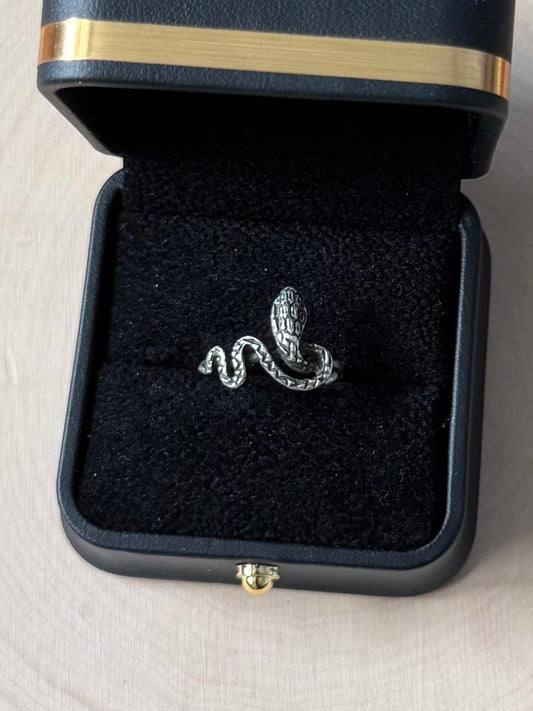 Vintage Sterling Silver Snake Serpent Wrap Ring US 5