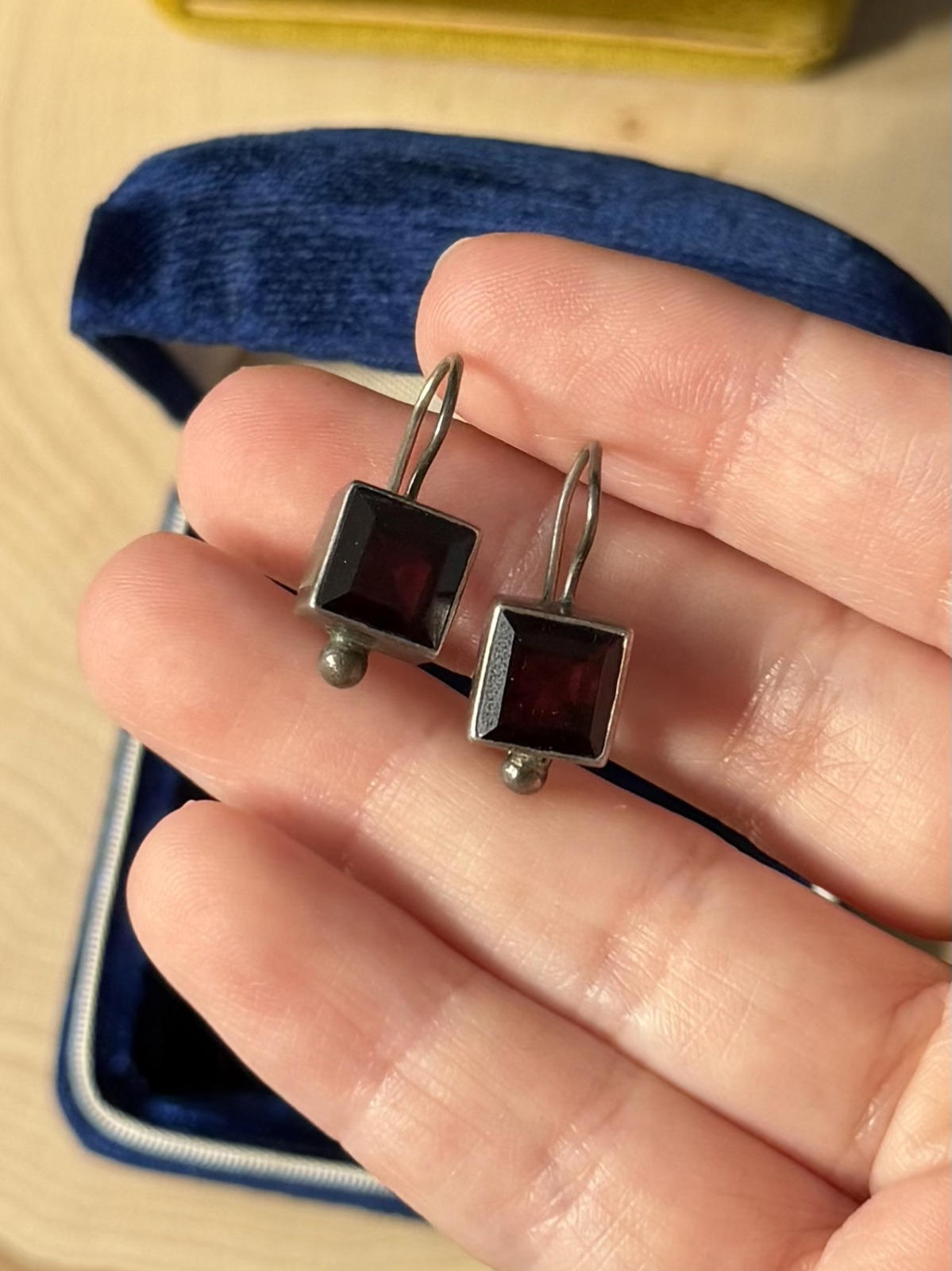 Vintage Sterling Silver & Genuine Garnet Faceted Square Dangle Drop Earrings