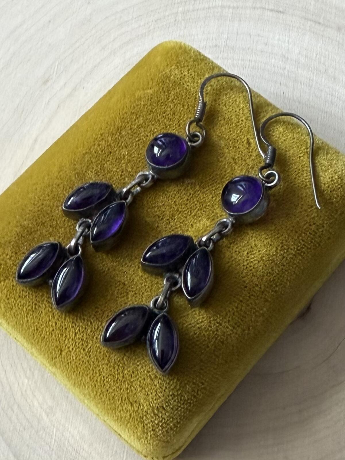 Vintage Sterling Silver & Genuine Amethyst Cabochon Purple Dangle Drop Earrings