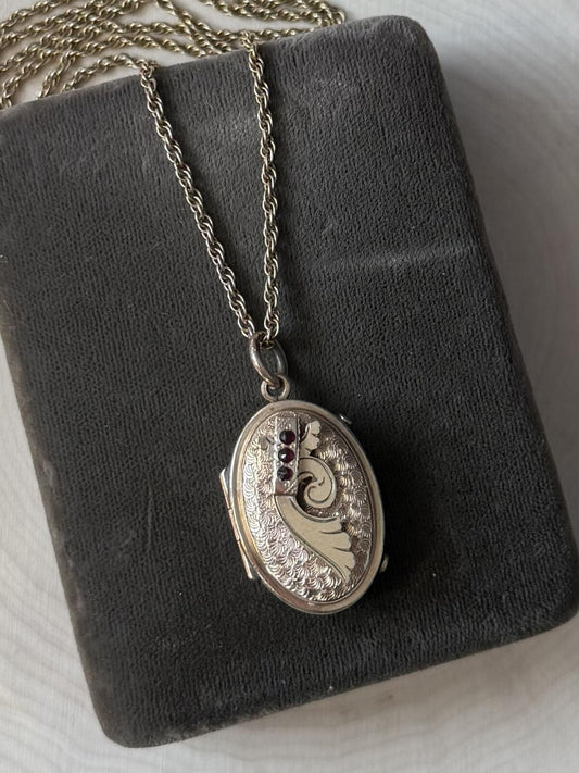 Antique Victorian Gold Filled Engraved Floral Oval Locket Garnet Necklace 20"