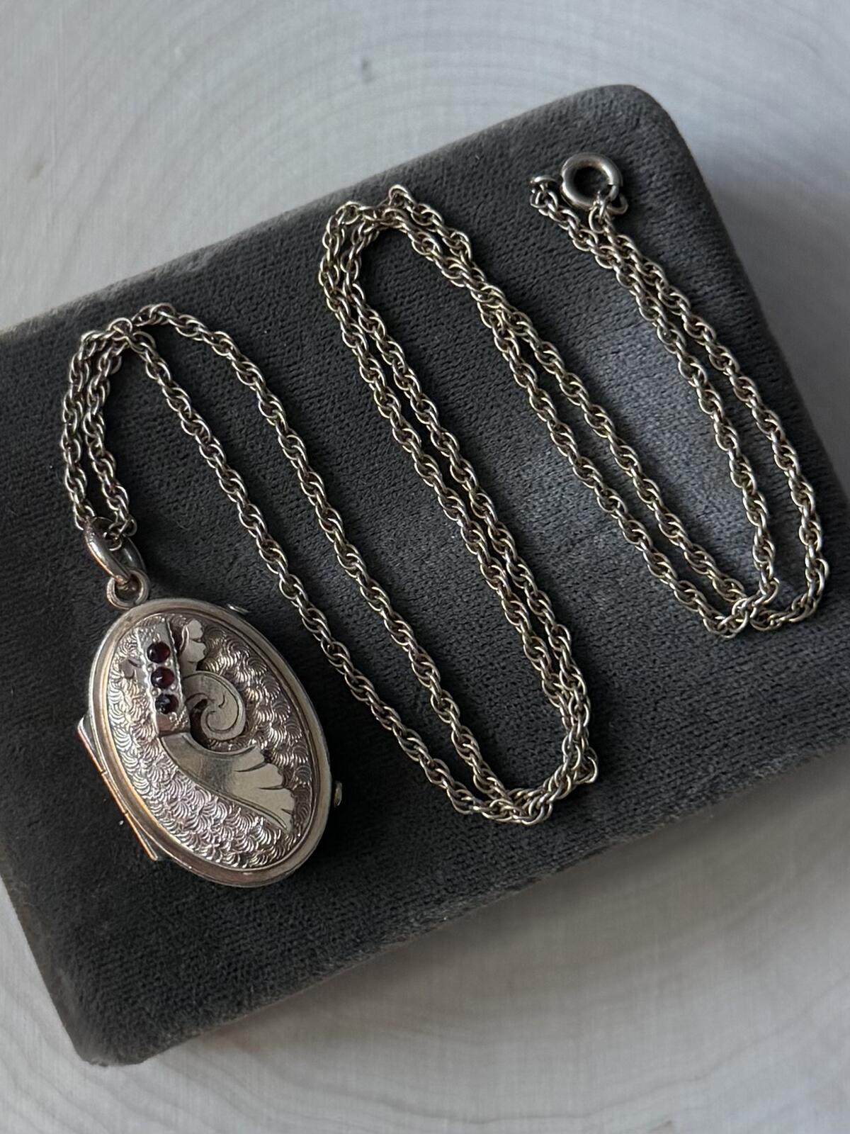 Antique Victorian Gold Filled Engraved Floral Oval Locket Garnet Necklace 20"