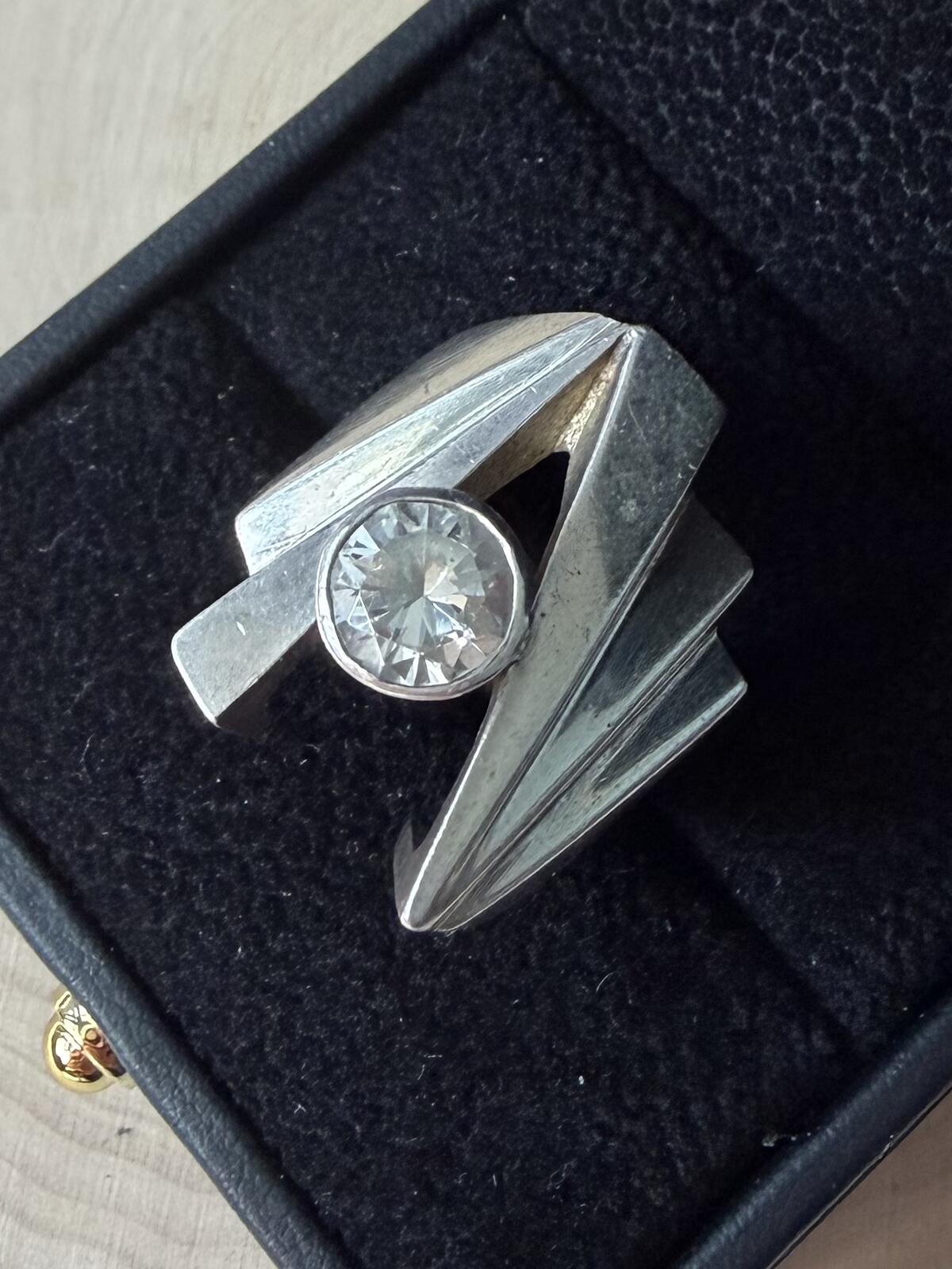 Vintage Modernist Sterling Silver Sculptural Statement Ring Cubic Zirconia US 4.25