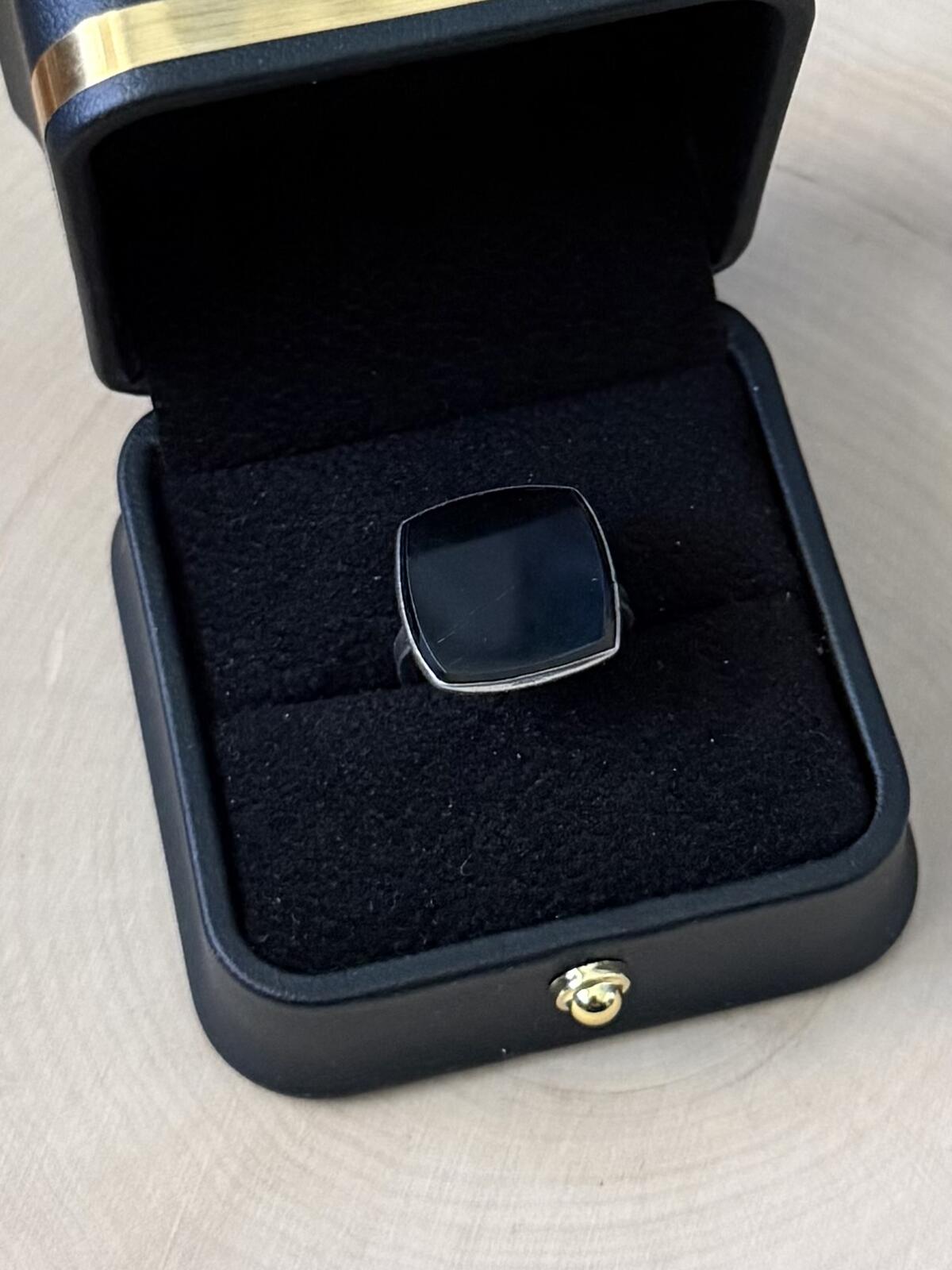 1970s Sterling Silver Bezel Set Flat Black Onyx Rounded Square Ring US 4.5