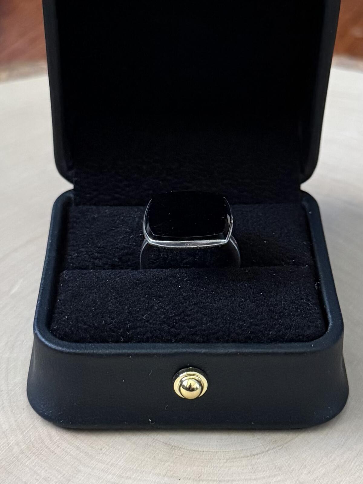 1970s Sterling Silver Bezel Set Flat Black Onyx Rounded Square Ring US 4.5