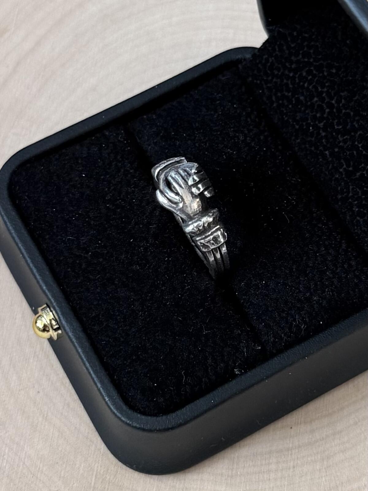 Vintage Sterling Silver Fede Hands Gimmel Interlocking Hands Heart Ring US 4.75
