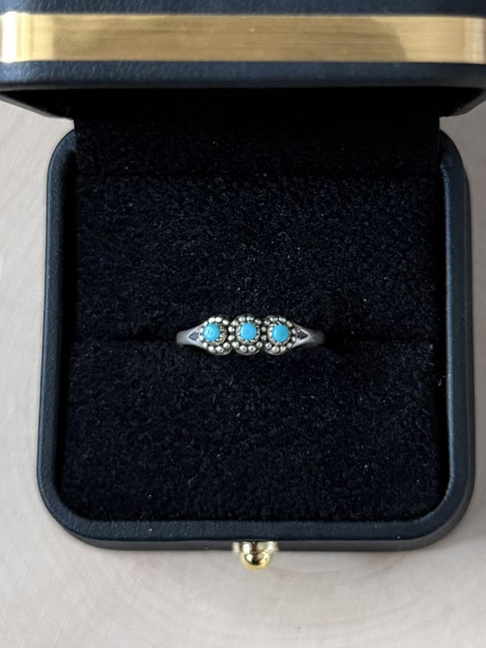 1960s Bell Trading Post Sterling Silver Genuine Turquoise Dainty Ring US 6.5