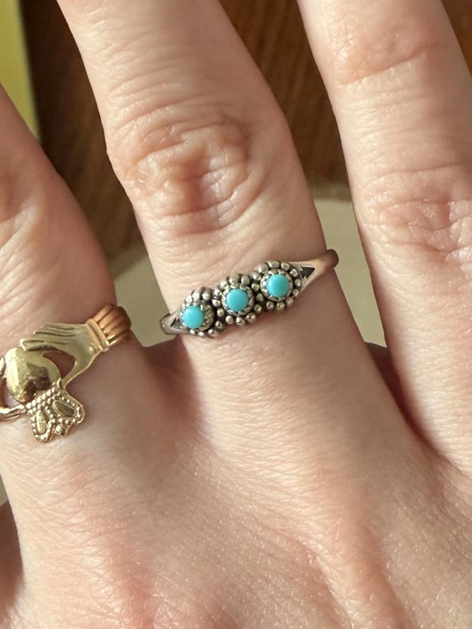 1960s Bell Trading Post Sterling Silver Genuine Turquoise Dainty Ring US 6.5