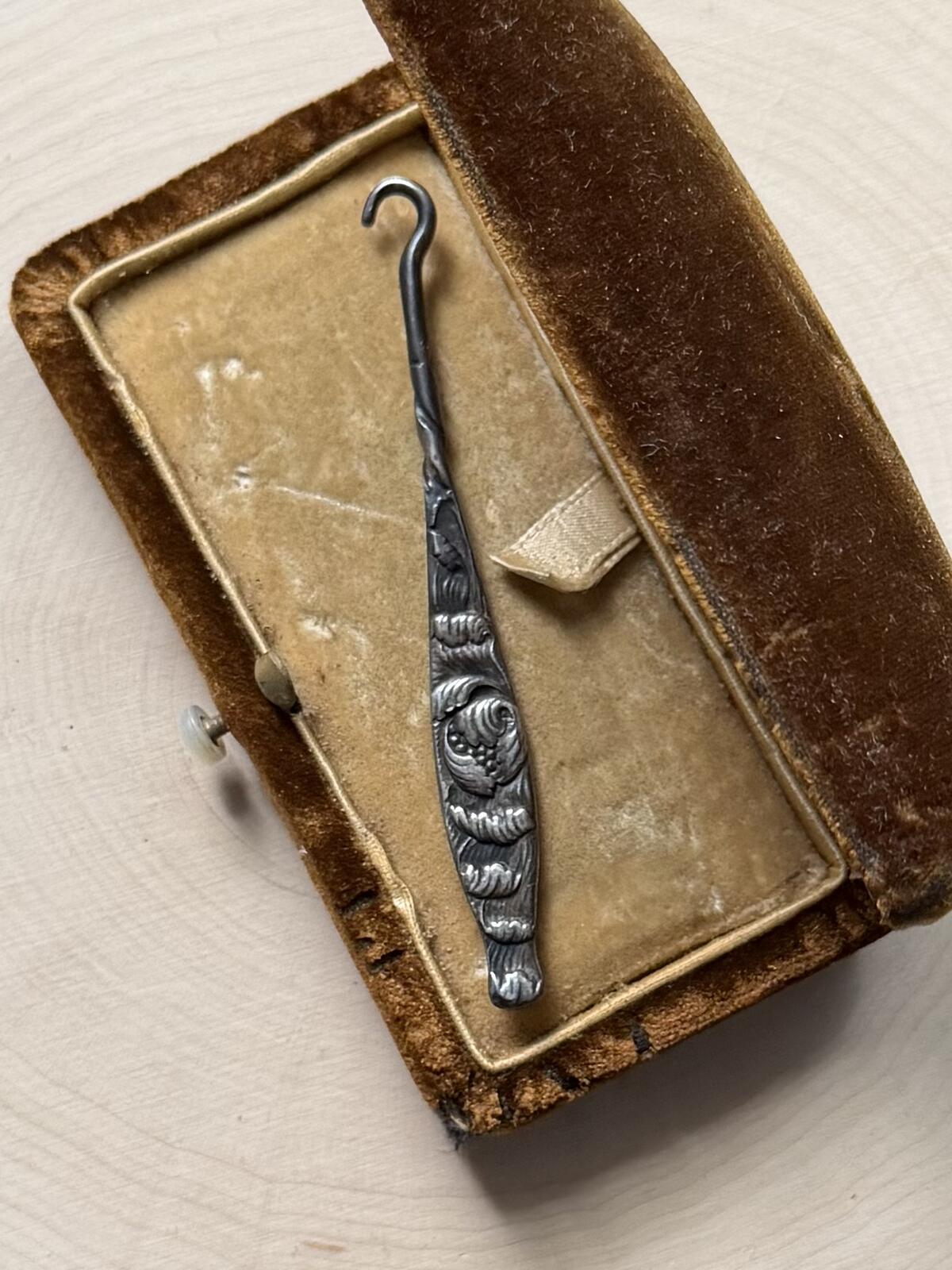 Antique Victorian Solid Sterling Silver Floral Button Hook Fastener 3.05"