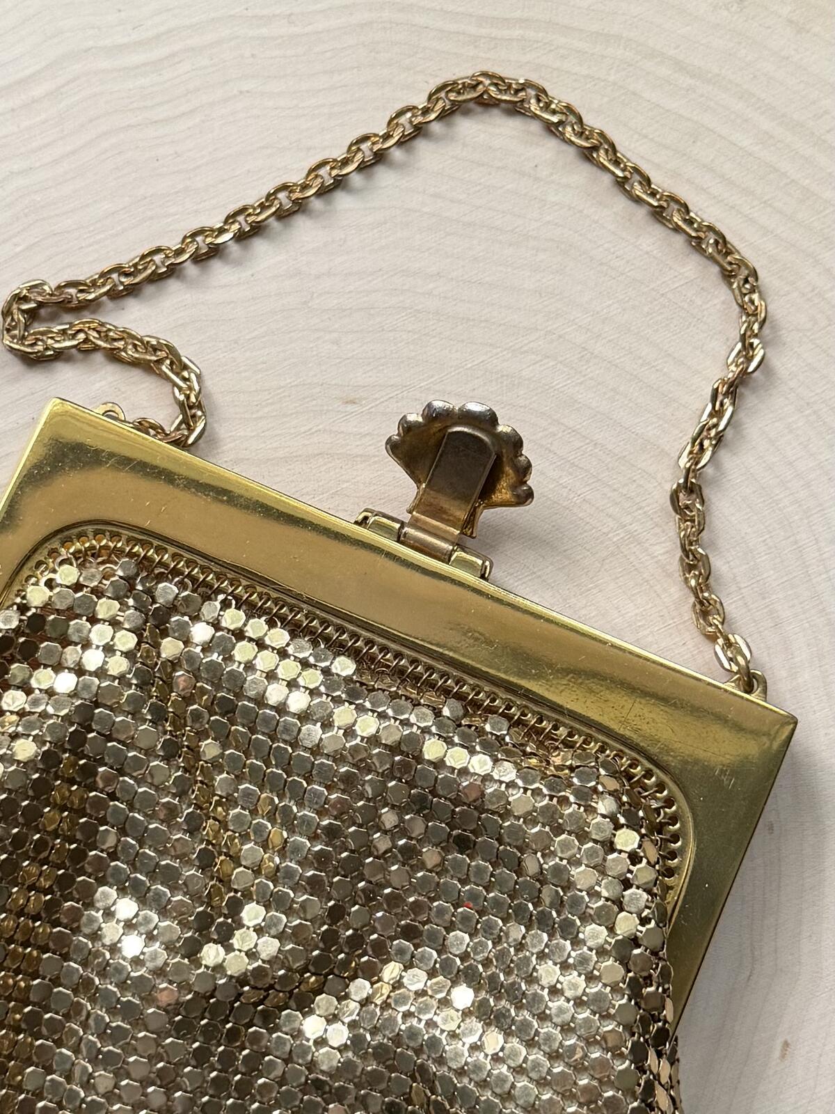1940s Whiting & Davis USA Gold Tone Mesh Evening Purse Rhinestone Clasp